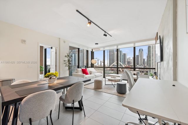 1600 NE 1st Ave 1406, Miami, FL 33132