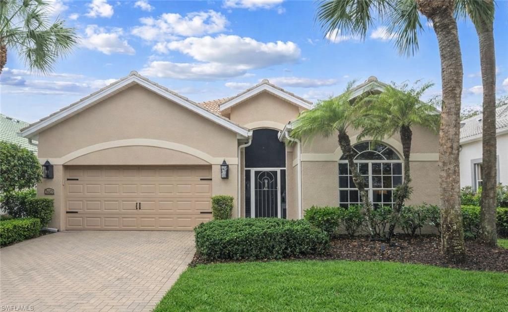 3603 Grand Cypress DR, Naples, FL 34119