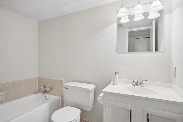 1109 Loving Trail, Grand Prairie, TX 75052