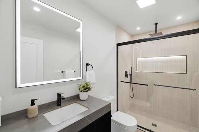 400 Patrick Way, Los Altos, CA 94022