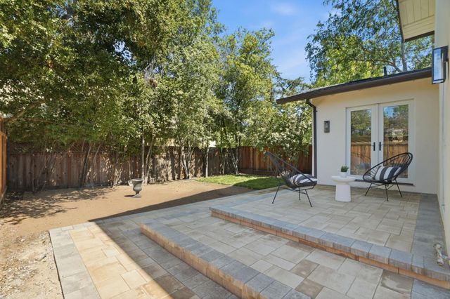 400 Patrick Way, Los Altos, CA 94022