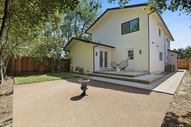400 Patrick Way, Los Altos, CA 94022