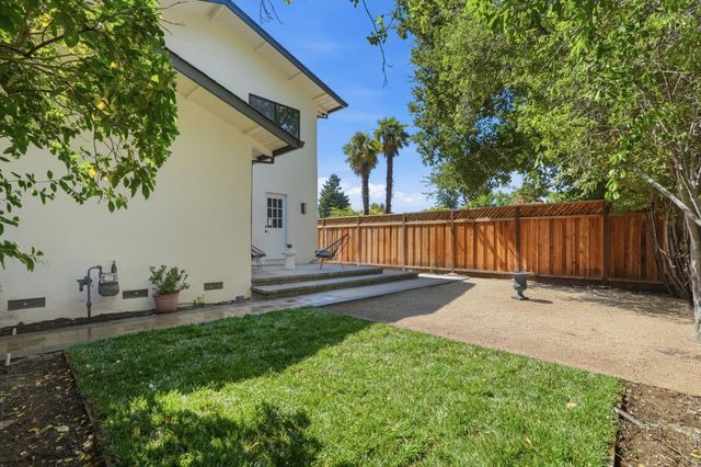 400 Patrick Way, Los Altos, CA 94022