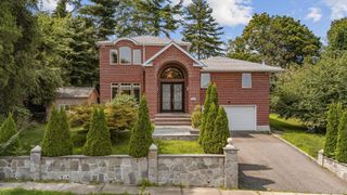 300 Ellen Place, Jericho, NY 11753