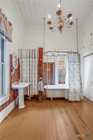 13471 Cedar Valley Road, Salado, TX 76571