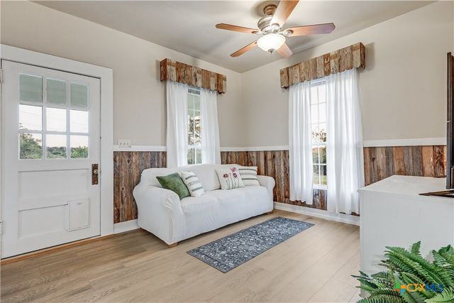 13471 Cedar Valley Road, Salado, TX 76571