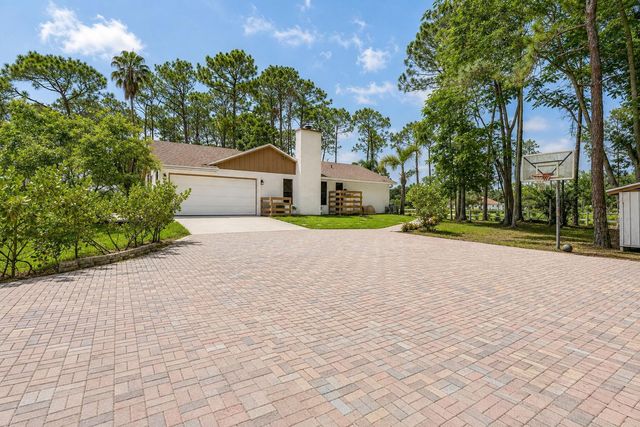 15211 60th Place N, The Acreage, FL 33470