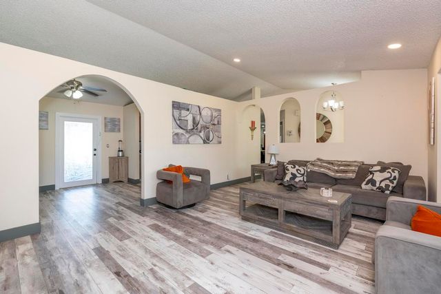 15211 60th Place N, The Acreage, FL 33470
