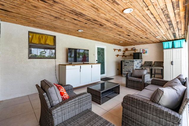15211 60th Place N, The Acreage, FL 33470