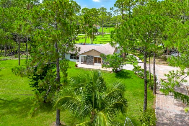 15211 60th Place N, The Acreage, FL 33470