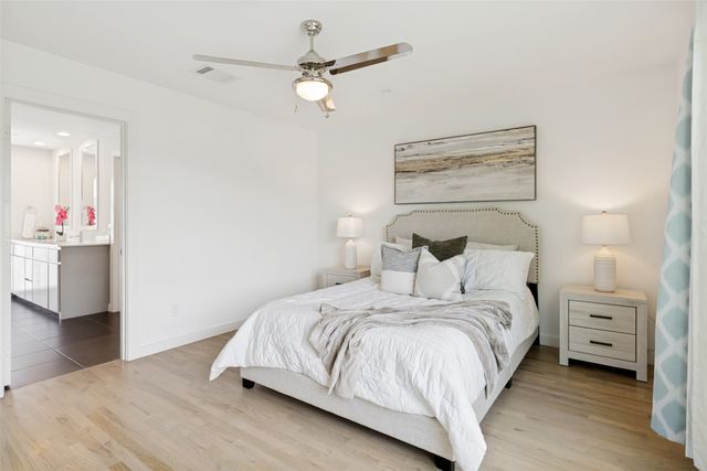 1430 Grigsby Avenue 104, Dallas, TX 75204
