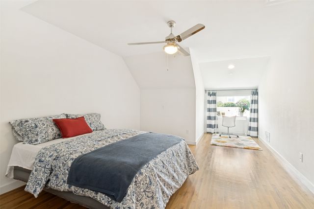 1430 Grigsby Avenue 104, Dallas, TX 75204
