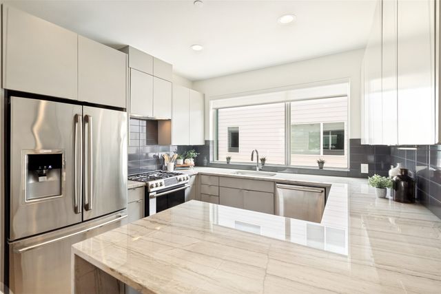 1430 Grigsby Avenue 104, Dallas, TX 75204