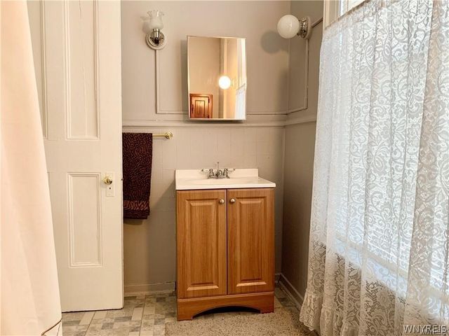 2449 Delaware Avenue Upper, Buffalo, NY 14216