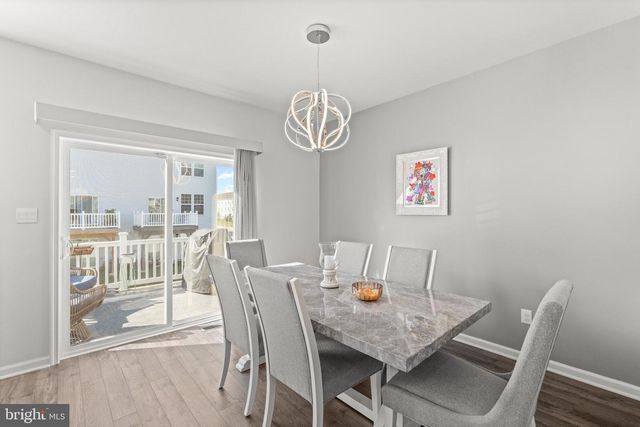 35 SISTERS FARMSTEAD DR, Mount Laurel, NJ 08054