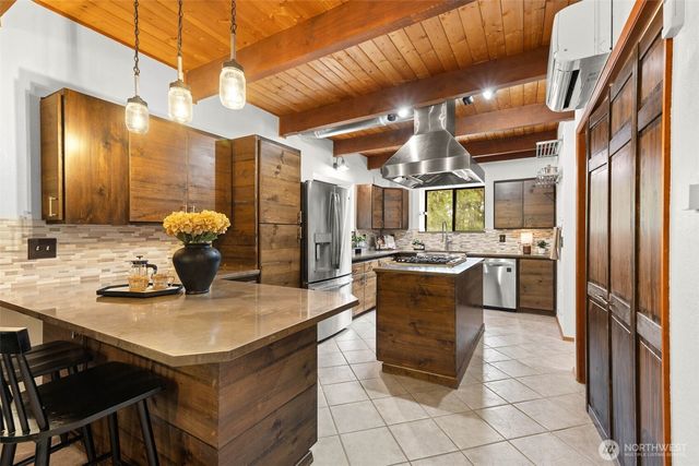 16318 82nd Street NW, Lakebay, WA 98349