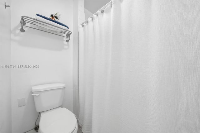 677 SE 22nd Dr, Homestead, FL 33033