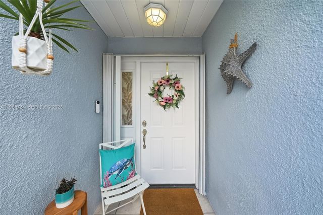 677 SE 22nd Dr, Homestead, FL 33033