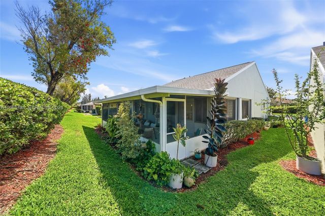 677 SE 22nd Dr, Homestead, FL 33033