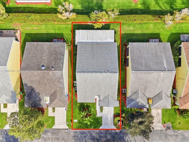 677 SE 22nd Dr, Homestead, FL 33033