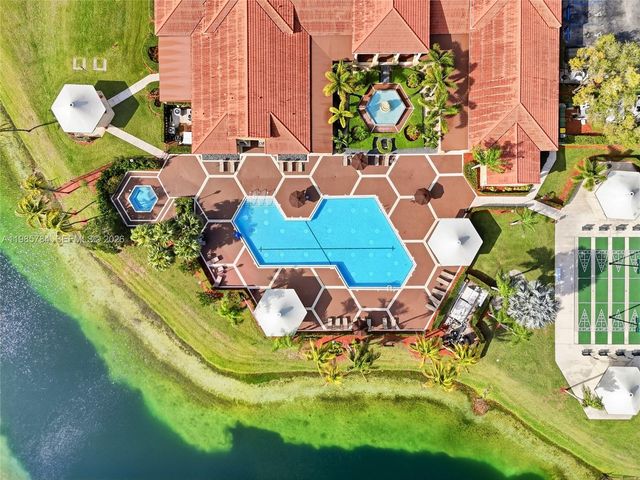 677 SE 22nd Dr, Homestead, FL 33033