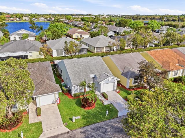 677 SE 22nd Dr, Homestead, FL 33033