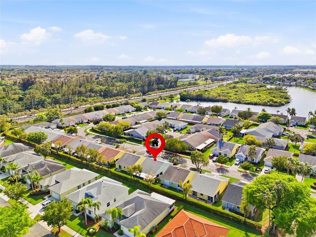 677 SE 22nd Dr, Homestead, FL 33033