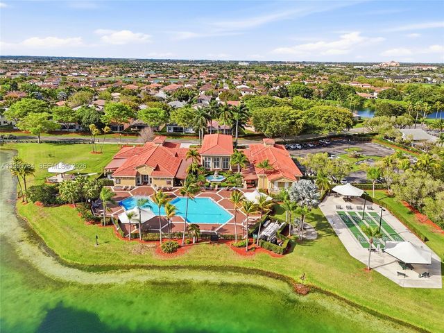 677 SE 22nd Dr, Homestead, FL 33033