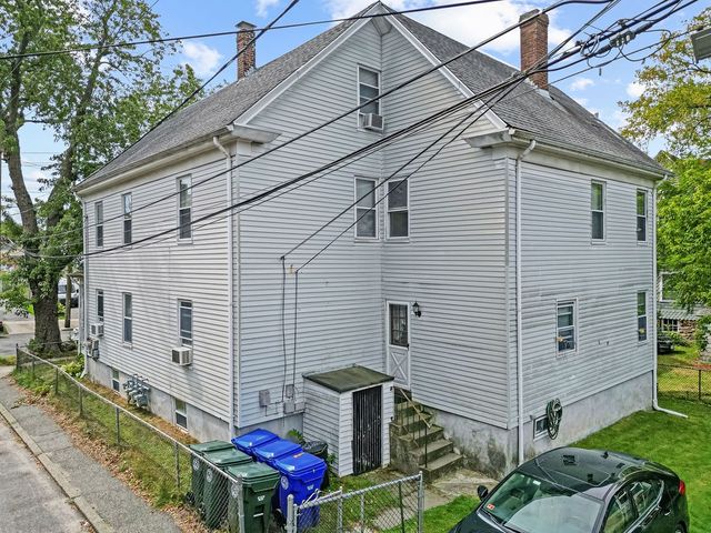 107 Franklin Street, Bristol, RI 02809