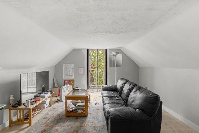 107 Franklin Street, Bristol, RI 02809