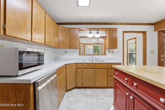 231 Zaner Drive, Jacksonville, NC 28540