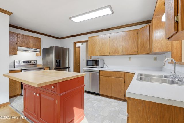 231 Zaner Drive, Jacksonville, NC 28540