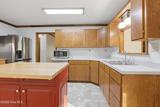 231 Zaner Drive, Jacksonville, NC 28540