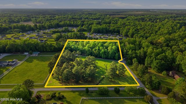 231 Zaner Drive, Jacksonville, NC 28540