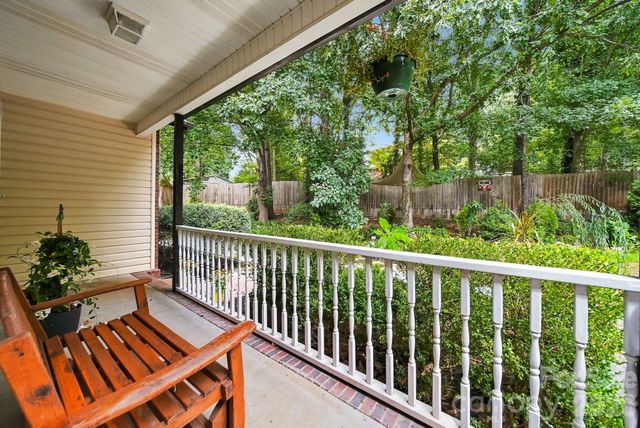 220 5th Street NE, Conover, NC 28613
