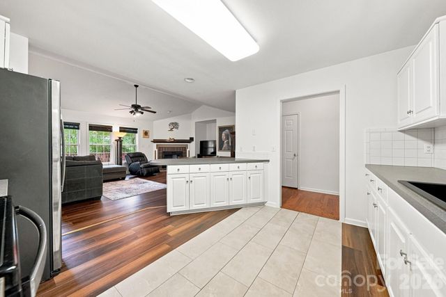 220 5th Street NE, Conover, NC 28613