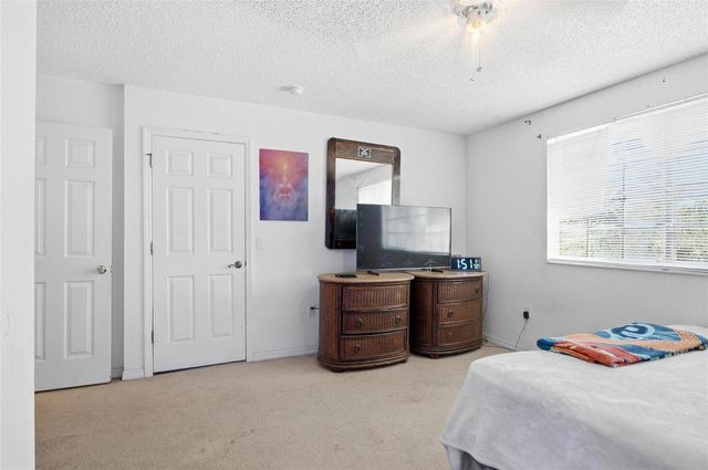 90 WHITTINGTON DRIVE, Palm Coast, FL 32164