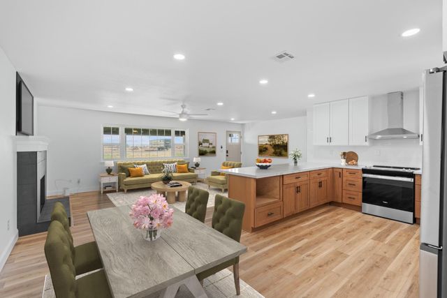 420 E Bellevue Rd, Merced, CA 95348