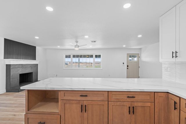 420 E Bellevue Rd, Merced, CA 95348