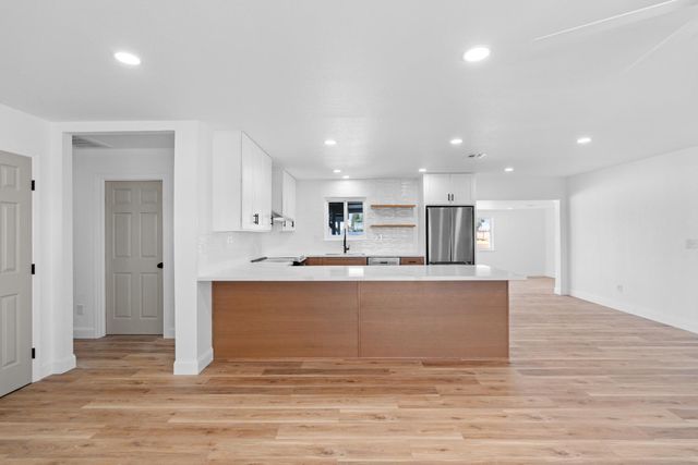 420 E Bellevue Rd, Merced, CA 95348