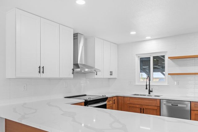 420 E Bellevue Rd, Merced, CA 95348