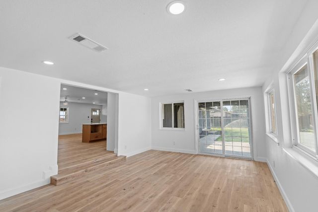 420 E Bellevue Rd, Merced, CA 95348