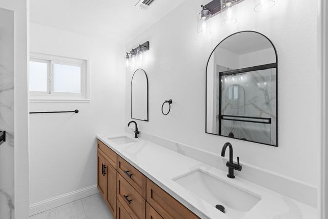 420 E Bellevue Rd, Merced, CA 95348