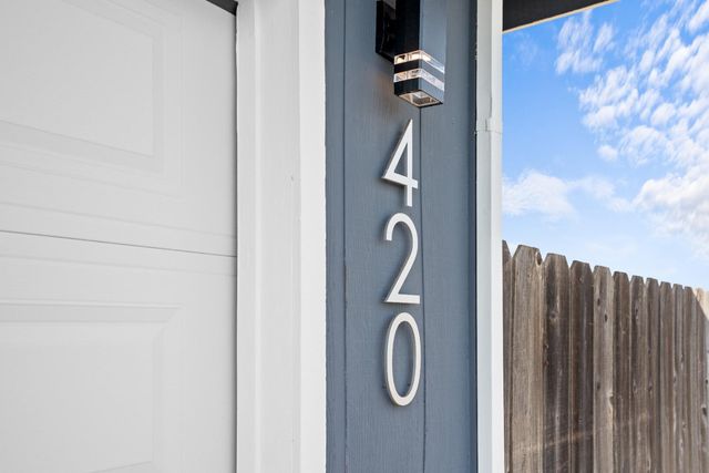 420 E Bellevue Rd, Merced, CA 95348