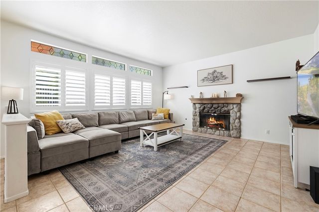 29342 Hidden Oak, Canyon Country, CA 91387