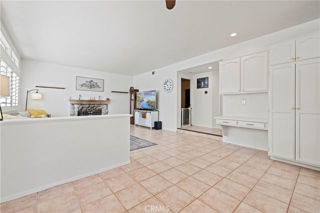 29342 Hidden Oak, Canyon Country, CA 91387