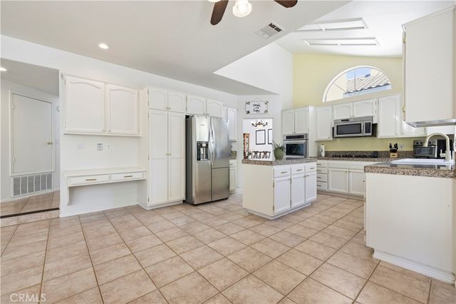 29342 Hidden Oak, Canyon Country, CA 91387