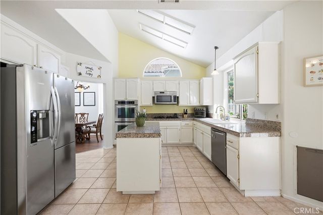 29342 Hidden Oak, Canyon Country, CA 91387