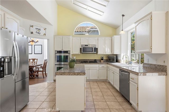 29342 Hidden Oak, Canyon Country, CA 91387