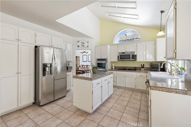 29342 Hidden Oak, Canyon Country, CA 91387